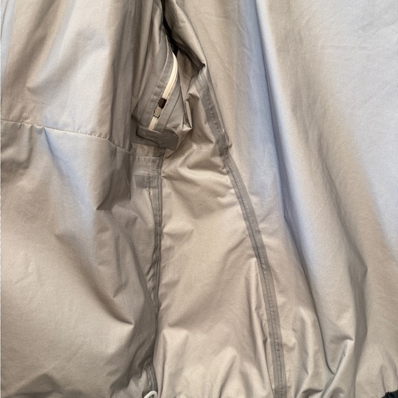 Patagonia Torrentshell 3L Jacket - Picture 8 of 13